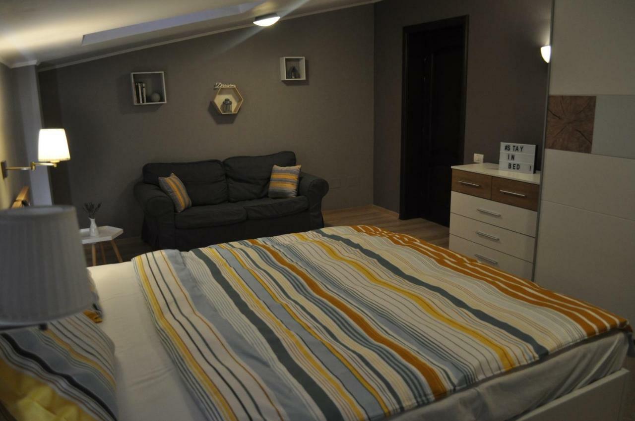 Sleep & Fly Apartment Otopeni Eksteriør bilde