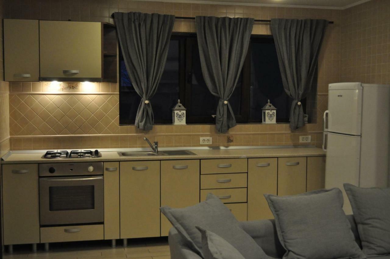 Sleep & Fly Apartment Otopeni Eksteriør bilde