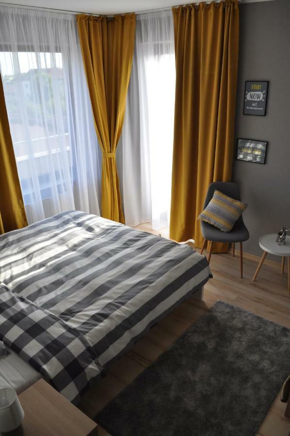 Sleep & Fly Apartment Otopeni Eksteriør bilde